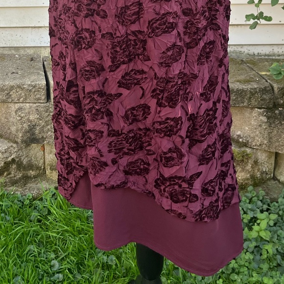 Simply Vera by Vera Wang Velvet Crinkled Midi Dress Whimsigoth Purple Sz Medium - Picture 5 of 12